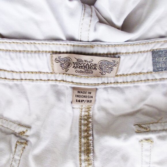 💕 3/$25 💕 Nine West Vintage America Collection Khaki Capris Crop Pants 14P/32 - Picture 5 of 5